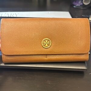 Tory Burch Brown Leather Wallet